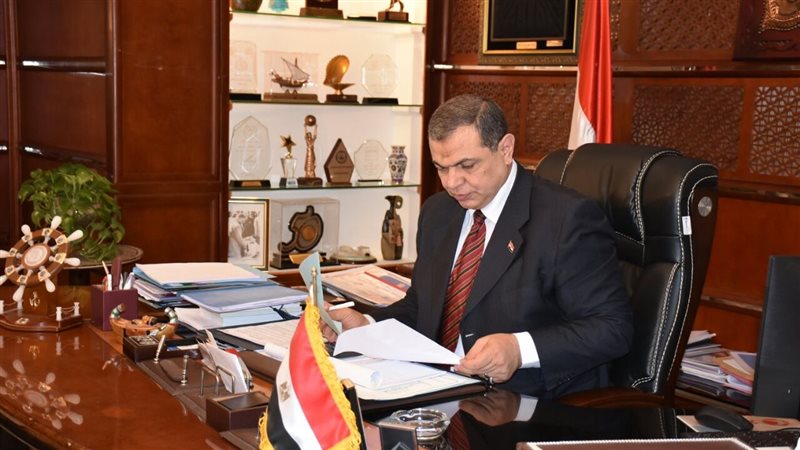 وزير القوى العاملة