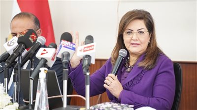 وفد من التخطيط يتفقد المشروعات الجاري تنفيذها بمحافظة البحر الأحمر