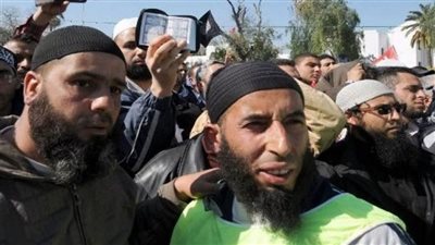 السلفية تحول الجامعات الجزائرية إلى جحيم على الأساتذة والطلبة