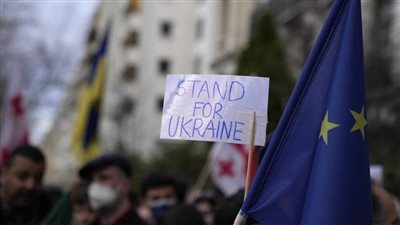 تستهدف وزير الدفاع وقادة الجيش.. العقوبات الأوروبية ضد روسيا تدخل حيز التنفيذ