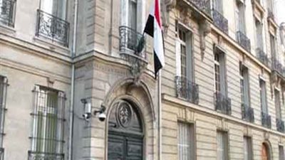 السفارة المصرية في أوكرانيا تحذر الجالية من الخروج إلى الشوارع 