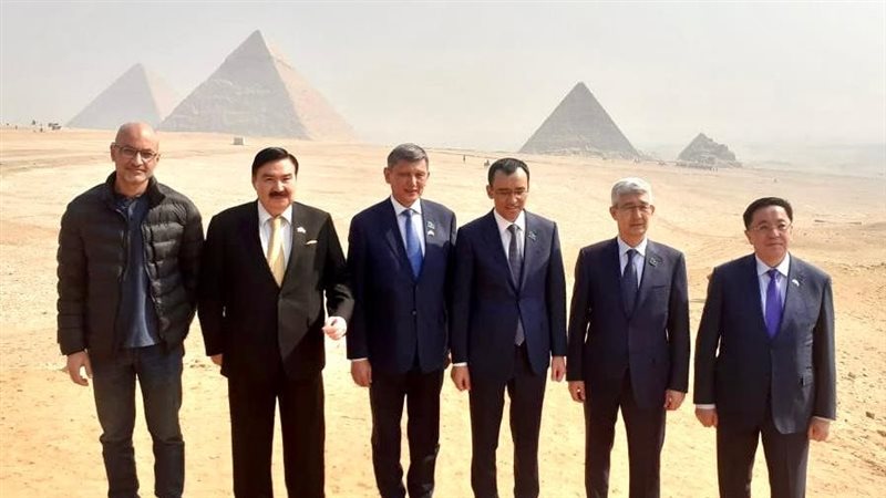  رئيس مجلس الشيوخ
