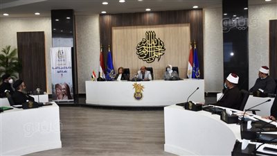 محافظ أسوان يشهد افتتاح البرنامج التدريبي الخامس لإعداد الدعاة والقيادات الدينية| صور