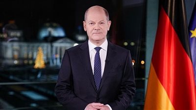 المستشار الألماني يدعو روسيا لسحب قواتها من أوكرانيا 