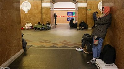 أوكرانيات يغنين داخل الملاجئ أملا بانتهاء الحرب| فيديو