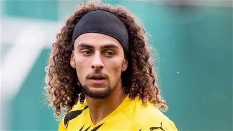 مهاجم بروسيا دوتموند