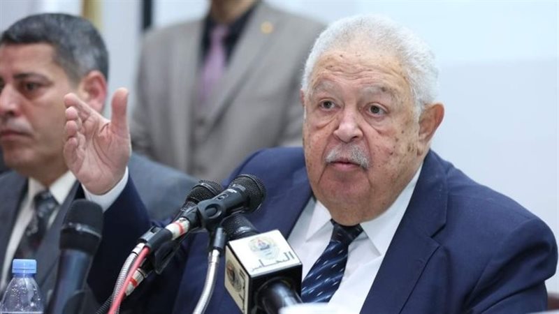  رجائي عطية نقيب