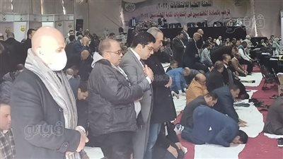 توقف انتخابات المهندسين بالقاهرة لأداء صلاة الجمعة | صور 