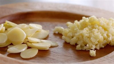 طريقة تخزين الثوم استعدادًا لرمضان 