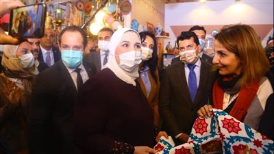  وزيرة التضامن تفتتح معرض ديارنا للحرف اليدوية