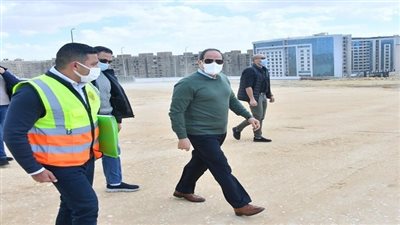 السيسي يتفقد مشروعات تطوير القاهرة الكبرى.. محاور وكباري وألماظة بارك الأبرز