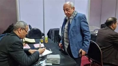 طارق النبراوي يدلي بصوته في انتخابات نقابة المهندسين بالقاهرة