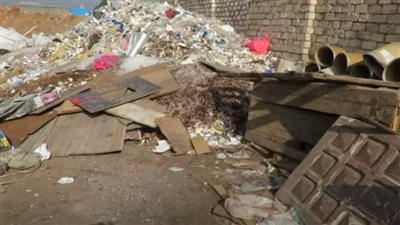 حملة تداهم 7 مصانع و5 مخازن بداخلهم أطنان من نفايات طبية وأسمدة محظورة