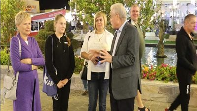 محافظ جنوب سيناء يطمئن على أحوال السياح الأوكران والروس 