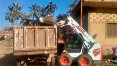 محافظ الشرقية: حملات يومية لرفع القمامة من الشوارع 