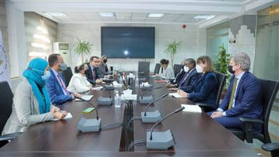 وزيرة البيئة تبحث مع مساعد سكرتير المناخ بالأمم المتحدة ترتيبات مؤتمر COP27