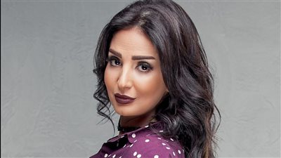 الموت يفجع الفنانة أمل رزق 