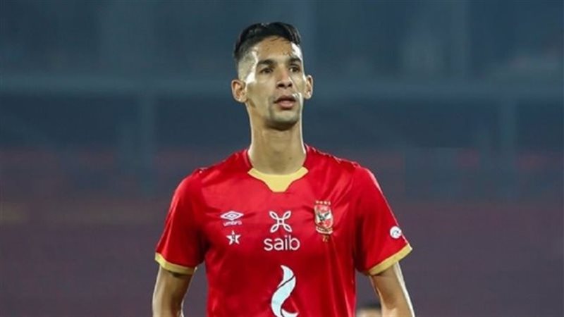 بدر بانون لاعب النادي