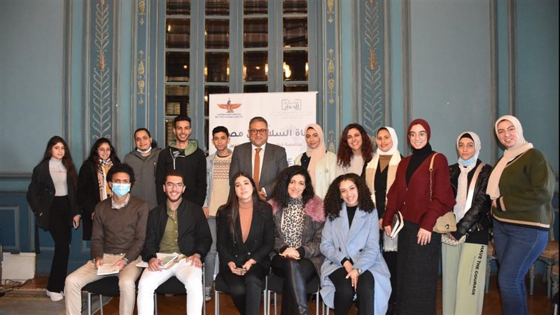 مبادرة مناظرة من