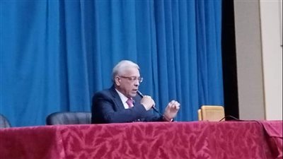 وكيل تعليم الإسماعيلية يحذر أصحاب السناتر من الملاحقات القانونية والغلق