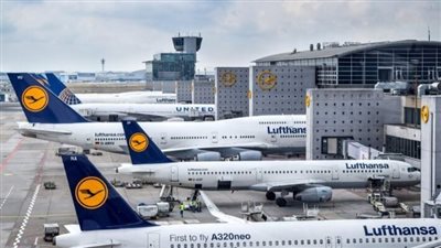 أكبر شركة طيران في أوروبا تعلق رحلاتها إلى روسيا