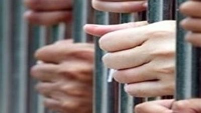 تجديد حبس 3 أشخاص متهمين بسرقة 560 ألف جنيه من صاحب محطة وقود بالمقطم