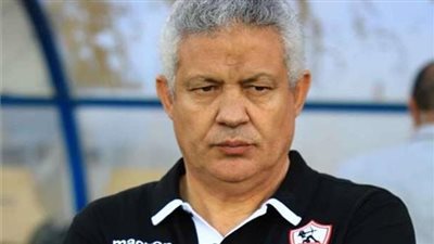 محمد حلمي يقترب من خلافة كارتيرون بالزمالك