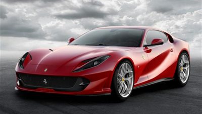 سيارات بي إم دبليو M5 CS تتحدى محركات فيراري | فيديو 