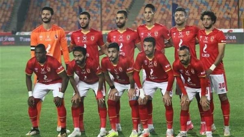 لاعبو الأهلي