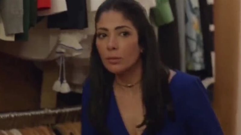 الفنانة منى زكي من