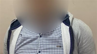 القبض على شاب لابتزاز الفتيات وتهديد بنشر صورهم بالفيوم 