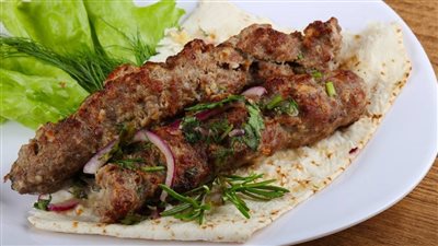  طريقة عمل الكفتة المشوية على أصولها مثل الجاهزة