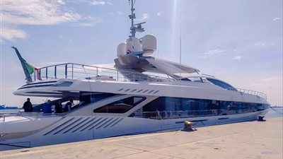 ميناء بورسعيد السياحي يودع «El leon» واحدا من أكبر اليخوت في العالم