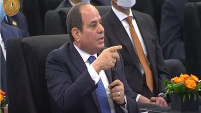 السيسي: يا مصريين اصحوا إذا كنتم خايفين على بلدكم.. قضية بناء مواطن كبيرة جدا.. وبقول للمواطن انت بتجرى على أنك تدخل ابنك كلية وخلاص وفاكر إنك بتجهزه!
