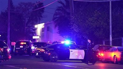 أب يقتل أولاده الثلاثة وشخص آخر بالرصاص ثم ينتحر داخل كنيسة أمريكية