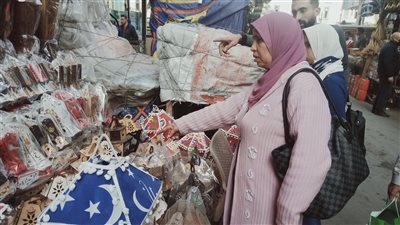 بث مباشر.. انتشار شوادر بيع فوانيس وزينة رمضان في الإسكندرية