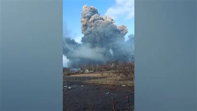 انفجار قوي.. لحطة استهداف مبنى بصاروخ روسي في خاركيف الأوكرانية|فيديو