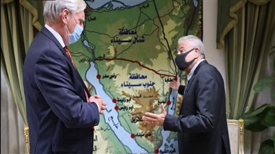 محافظ جنوب سيناء يلتقي سفير هولندا استعدادا لمؤتمر المناخ