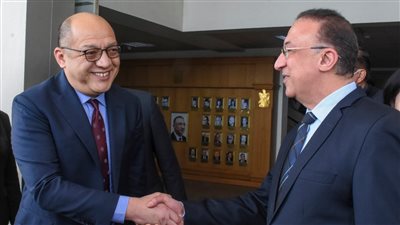 محافظ الإسكندرية يناقش مع سفير دولة الفلبين تعزيز سبل التعاون