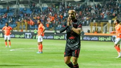 افشة يسجل الثنائية الخامسة للأهلى بالدوري الموسم الحالي