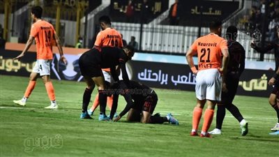 30 دقيقة.. الأهلي يبحث عن الهدف الرابع في مرمى فاركو| صور