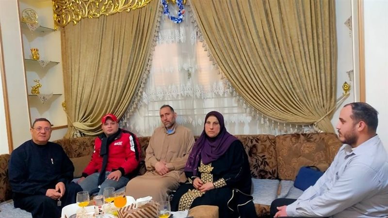 اسرة طالب تروي معاناته