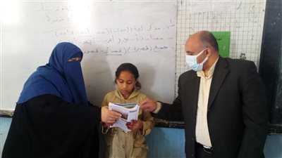 تعليم مطروح يتابع انتظام الدراسة بمدرسة العبور الابتدائية | صور