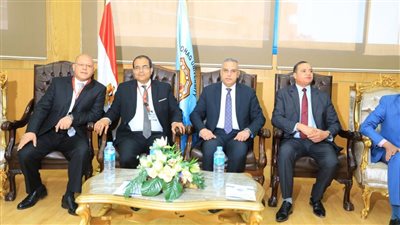 افتتاح المؤتمر العلمي السابع لشباب الباحثين بسوهاج 