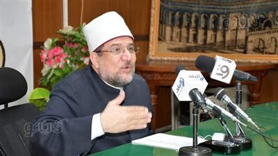 طباعة 300 ألف صك.. وزير الأوقاف يطلق المرحلة الثانية من صك الإطعام 