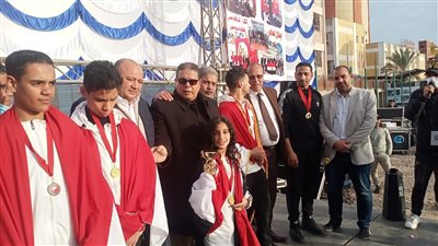 استقبال حافل لأبطال العالم في 