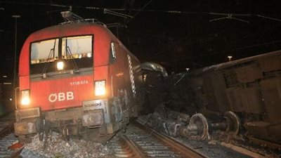 تصادم قطاري ترام شمالي ألمانيا وإصابة 30 شخصا 