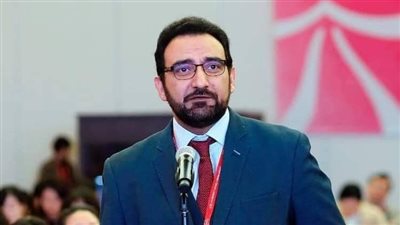 د. علاء طلعت طبيب الأورام بإنجلترا: عدم الاعتراف بالزمالة المصرية بأوروبا وراء هجرة أطبائنا (حوار) 