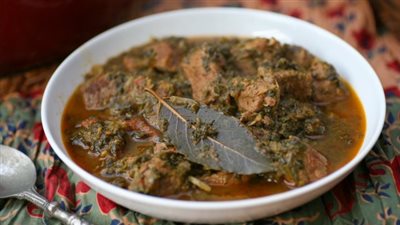 طريقة عمل السبانخ على أصولها باحترافية