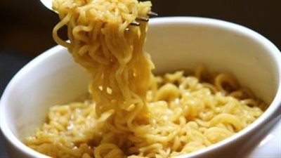 طريقة عمل الإندومي في المنزل بطريقة آمنة